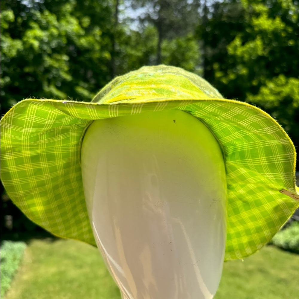 Handcrafted bucket hat - Picture 4 of 6